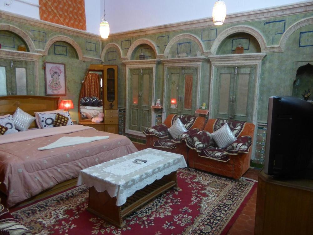 Room image 5